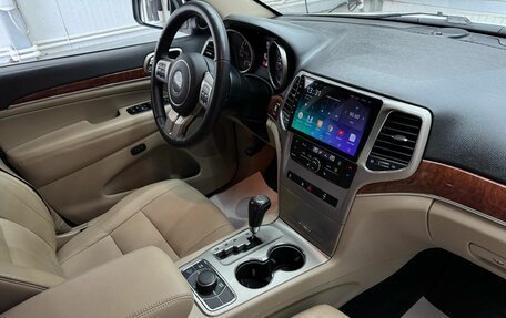 Jeep Grand Cherokee, 2012 год, 1 499 000 рублей, 11 фотография