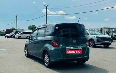 Honda Freed I, 2010 год, 1 149 999 рублей, 4 фотография