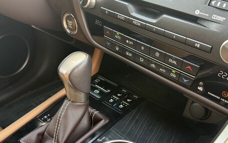 Lexus RX IV рестайлинг, 2018 год, 5 150 000 рублей, 19 фотография