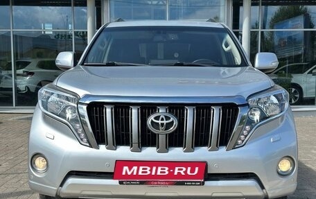 Toyota Land Cruiser Prado 150 рестайлинг 2, 2016 год, 2 990 000 рублей, 3 фотография