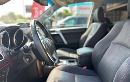 Toyota Land Cruiser Prado 150 рестайлинг 2, 2016 год, 2 990 000 рублей, 12 фотография