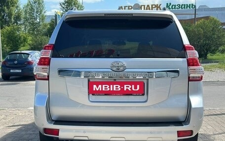 Toyota Land Cruiser Prado 150 рестайлинг 2, 2016 год, 2 990 000 рублей, 6 фотография