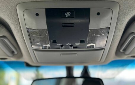 Toyota Land Cruiser Prado 150 рестайлинг 2, 2016 год, 2 990 000 рублей, 18 фотография