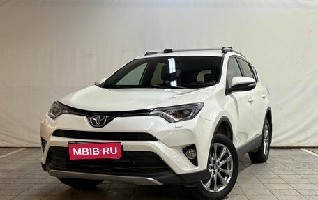 Toyota RAV4, 2017 год, 2 420 000 рублей, 1 фотография