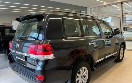 Toyota Land Cruiser 200, 2019 год, 7 850 000 рублей, 4 фотография