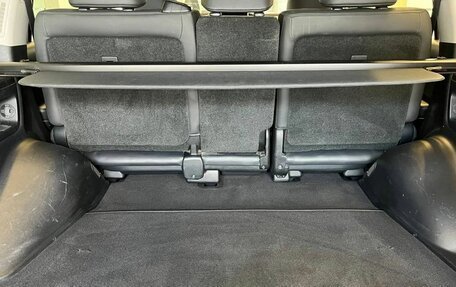 Toyota Land Cruiser 200, 2019 год, 7 850 000 рублей, 7 фотография