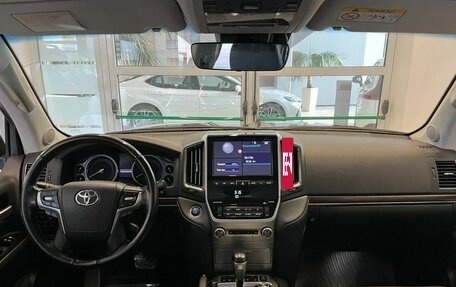 Toyota Land Cruiser 200, 2019 год, 7 850 000 рублей, 11 фотография