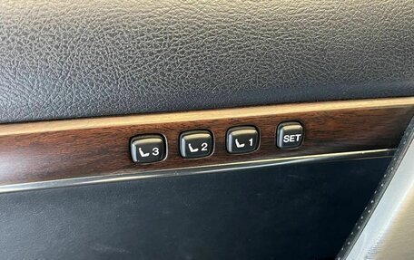 Toyota Land Cruiser 200, 2019 год, 7 850 000 рублей, 17 фотография