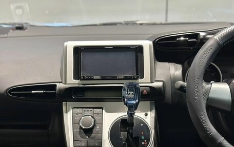 Toyota Wish II, 2014 год, 1 590 000 рублей, 15 фотография