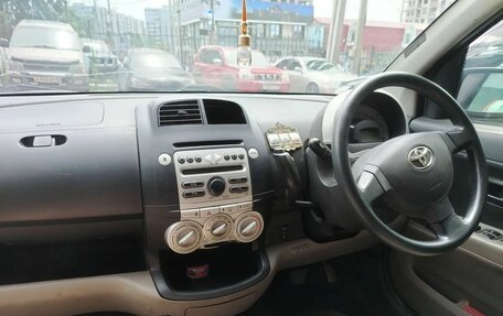 Toyota Passo III, 2004 год, 250 000 рублей, 9 фотография