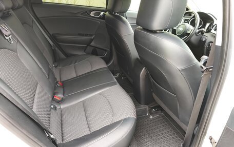 KIA cee'd III, 2019 год, 2 000 000 рублей, 24 фотография