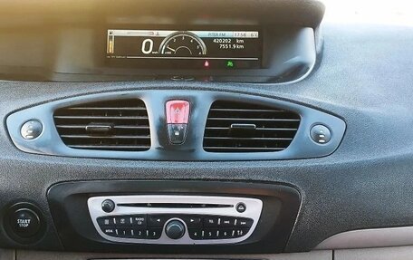 Renault Scenic III, 2010 год, 460 000 рублей, 2 фотография