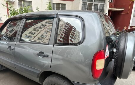 Chevrolet Niva I рестайлинг, 2004 год, 350 000 рублей, 3 фотография