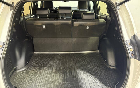 Toyota RAV4, 2017 год, 2 420 000 рублей, 11 фотография