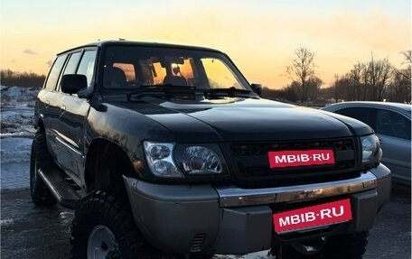 Nissan Safari IV, 1998 год, 650 000 рублей, 1 фотография
