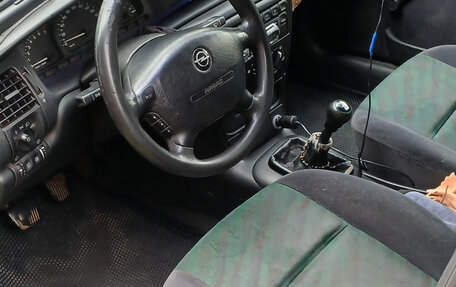 Opel Vectra B рестайлинг, 1997 год, 130 000 рублей, 19 фотография