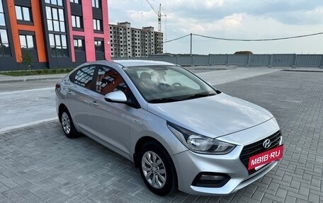 Hyundai Solaris II рестайлинг, 2018 год, 1 070 000 рублей, 3 фотография