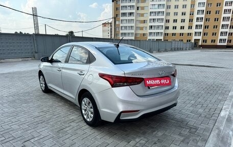 Hyundai Solaris II рестайлинг, 2018 год, 1 070 000 рублей, 5 фотография