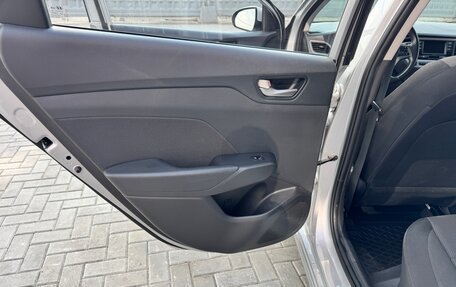 Hyundai Solaris II рестайлинг, 2018 год, 1 070 000 рублей, 8 фотография