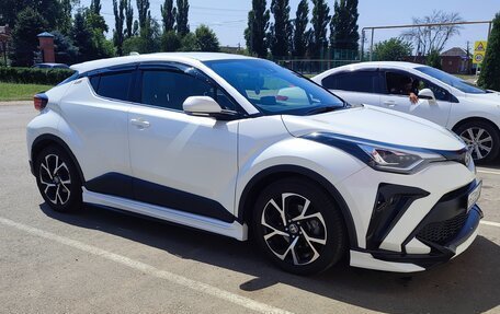 Toyota C-HR I рестайлинг, 2019 год, 2 500 000 рублей, 4 фотография