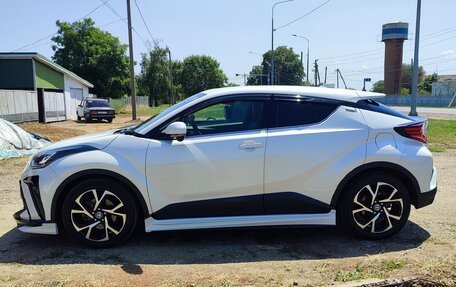 Toyota C-HR I рестайлинг, 2019 год, 2 500 000 рублей, 15 фотография