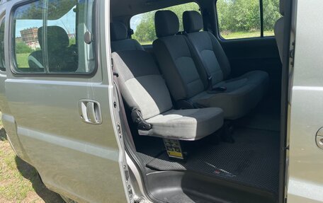 Hyundai H-1 II рестайлинг, 2005 год, 1 250 000 рублей, 8 фотография