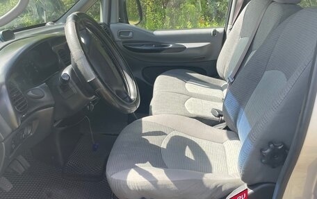 Hyundai H-1 II рестайлинг, 2005 год, 1 250 000 рублей, 5 фотография