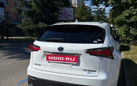 Lexus NX I, 2016 год, 3 100 000 рублей, 11 фотография