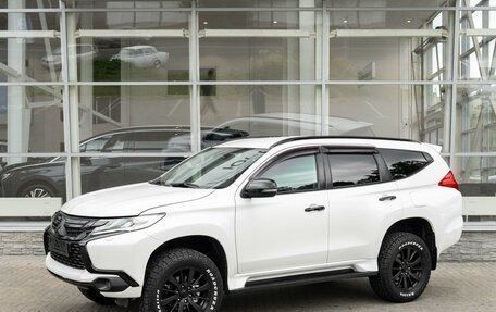Mitsubishi Pajero Sport III рестайлинг, 2017 год, 2 499 000 рублей, 1 фотография