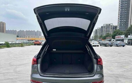 Audi Q3, 2023 год, 2 690 000 рублей, 16 фотография