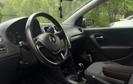 Volkswagen Polo VI (EU Market), 2017 год, 1 090 000 рублей, 7 фотография