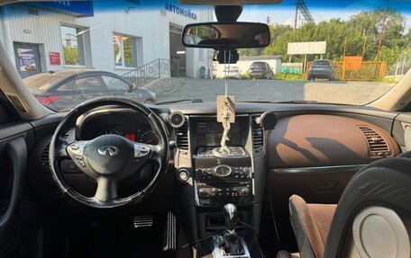 Infiniti FX II, 2008 год, 1 590 000 рублей, 11 фотография