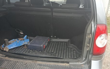 Chevrolet Niva I рестайлинг, 2011 год, 420 000 рублей, 10 фотография