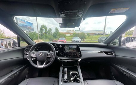 Lexus RX IV рестайлинг, 2025 год, 7 000 000 рублей, 23 фотография