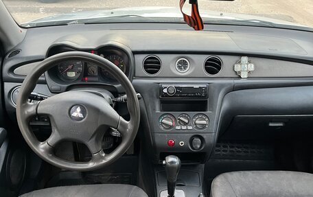 Mitsubishi Outlander III рестайлинг 3, 2003 год, 290 000 рублей, 9 фотография