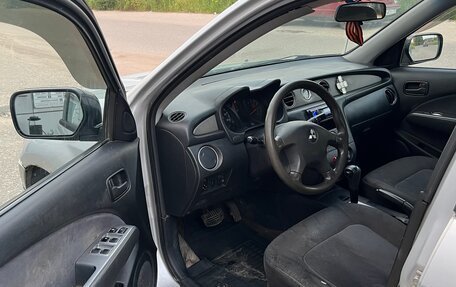 Mitsubishi Outlander III рестайлинг 3, 2003 год, 290 000 рублей, 10 фотография