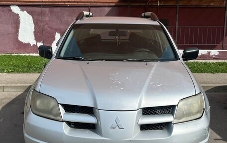 Mitsubishi Outlander III рестайлинг 3, 2003 год, 290 000 рублей, 2 фотография