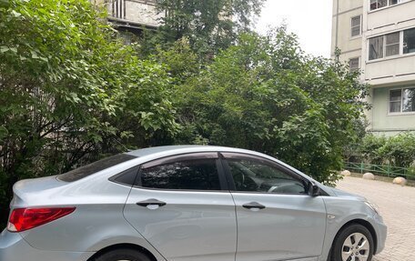 Hyundai Solaris II рестайлинг, 2012 год, 680 000 рублей, 2 фотография