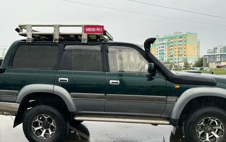 Toyota Land Cruiser 80 рестайлинг, 1997 год, 2 800 000 рублей, 3 фотография