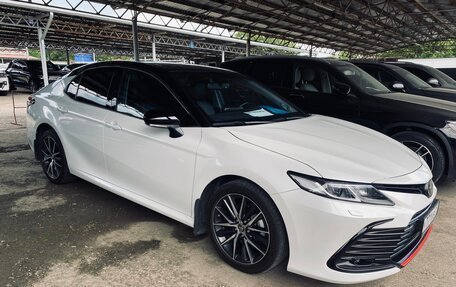 Toyota Camry, 2021 год, 3 400 000 рублей, 2 фотография