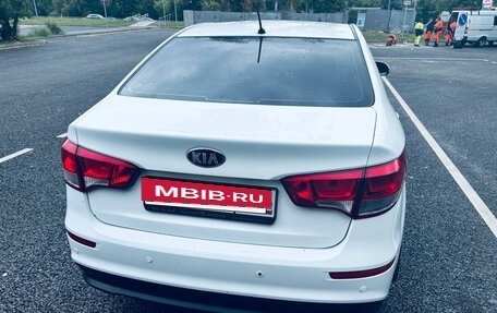KIA Rio III рестайлинг, 2015 год, 950 000 рублей, 2 фотография