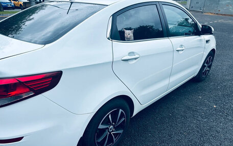 KIA Rio III рестайлинг, 2015 год, 950 000 рублей, 6 фотография