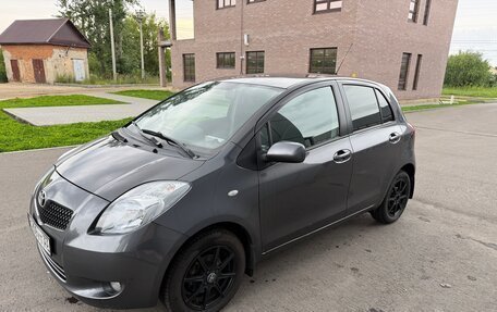 Toyota Yaris III рестайлинг, 2008 год, 570 000 рублей, 3 фотография
