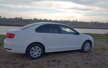 Volkswagen Jetta VI, 2012 год, 1 200 000 рублей, 2 фотография