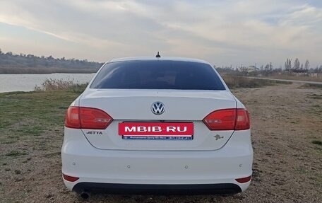 Volkswagen Jetta VI, 2012 год, 1 200 000 рублей, 3 фотография
