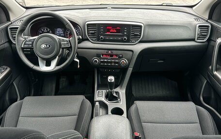 KIA Sportage IV рестайлинг, 2020 год, 2 200 000 рублей, 14 фотография