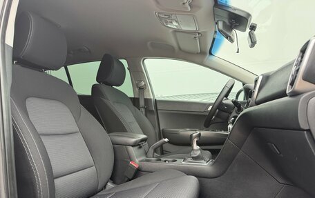 KIA Sportage IV рестайлинг, 2020 год, 2 200 000 рублей, 15 фотография
