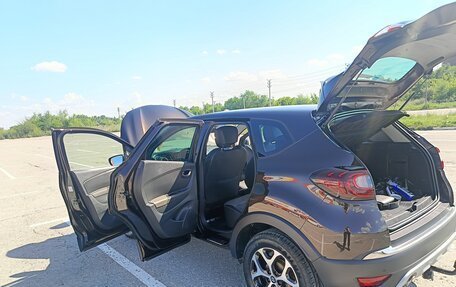 Renault Kaptur I рестайлинг, 2018 год, 1 555 000 рублей, 30 фотография