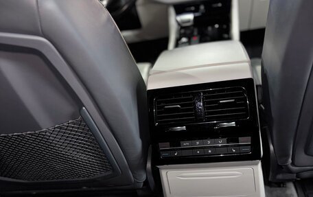 Volkswagen Touareg III, 2020 год, 5 550 000 рублей, 17 фотография