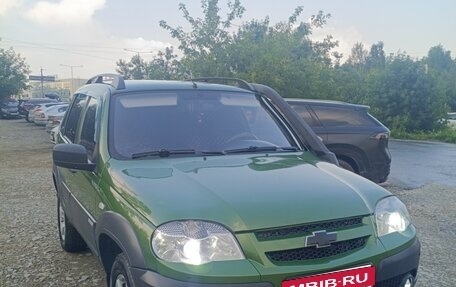 Chevrolet Niva I рестайлинг, 2015 год, 720 000 рублей, 2 фотография